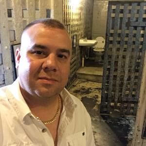 Meet your Posher, Andrew